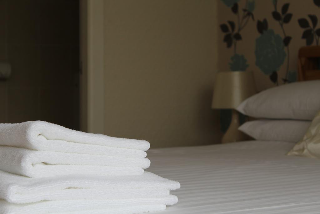 The Bay House Lake View Guest House - Adults Only Bowness-on-Windermere Bagian luar foto